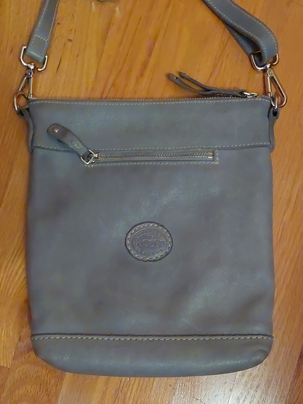 Bundle Roots Canada Crossbody Purses and Belt Bag - Picture 7 of 16